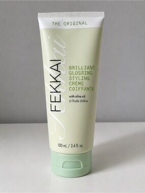 FEKKAI Brilliant Glossing Styling Crème